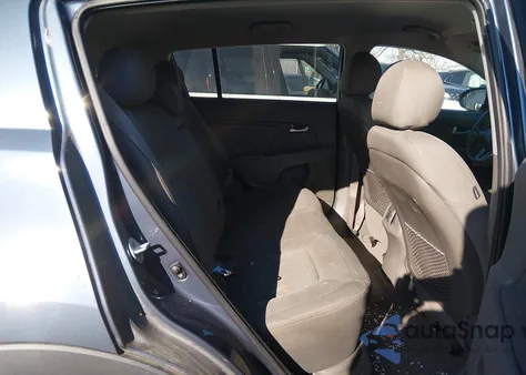 2015 Kia Sportage Lx z USA, uszkodzony, nr VIN KNDPB3AC2F7791912